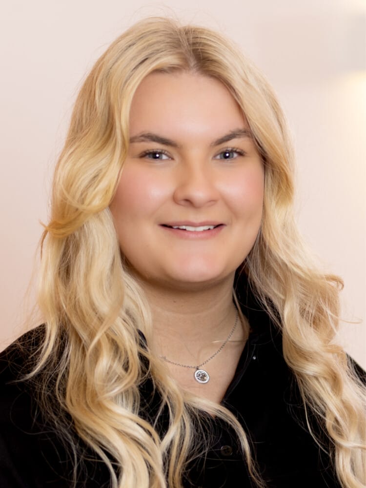 Emeli Kaniewski Zahn rzte In Neuss FORUMKLINIK TEGTMEIER Emeli Kaniewski Zahn rzte In Neuss FORUMKLINIK TEGTMEIER